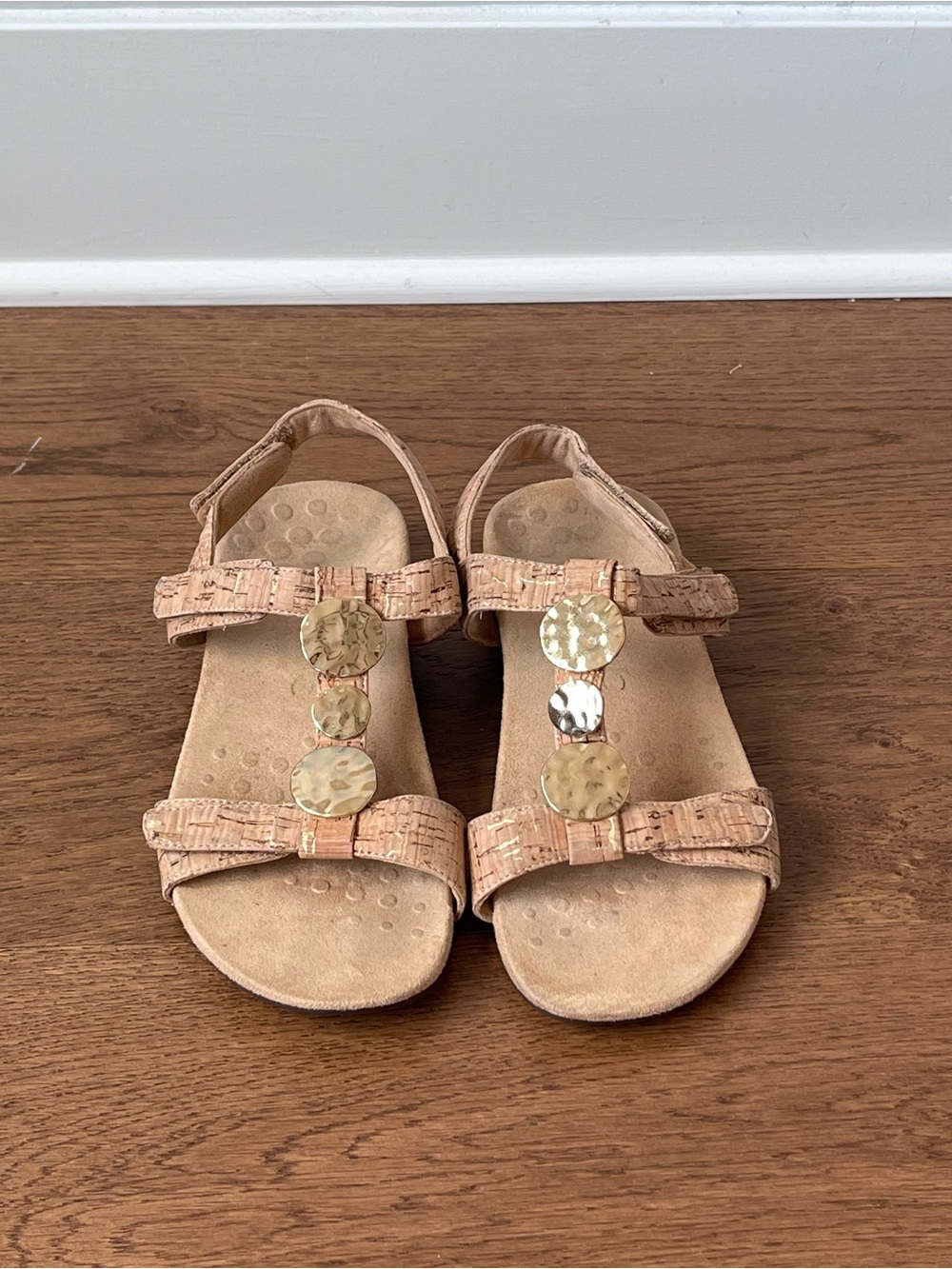 Vionic Farra Orthotic Adjustable Strap Slingback Comfort Sandals Size 8 Tan Gold